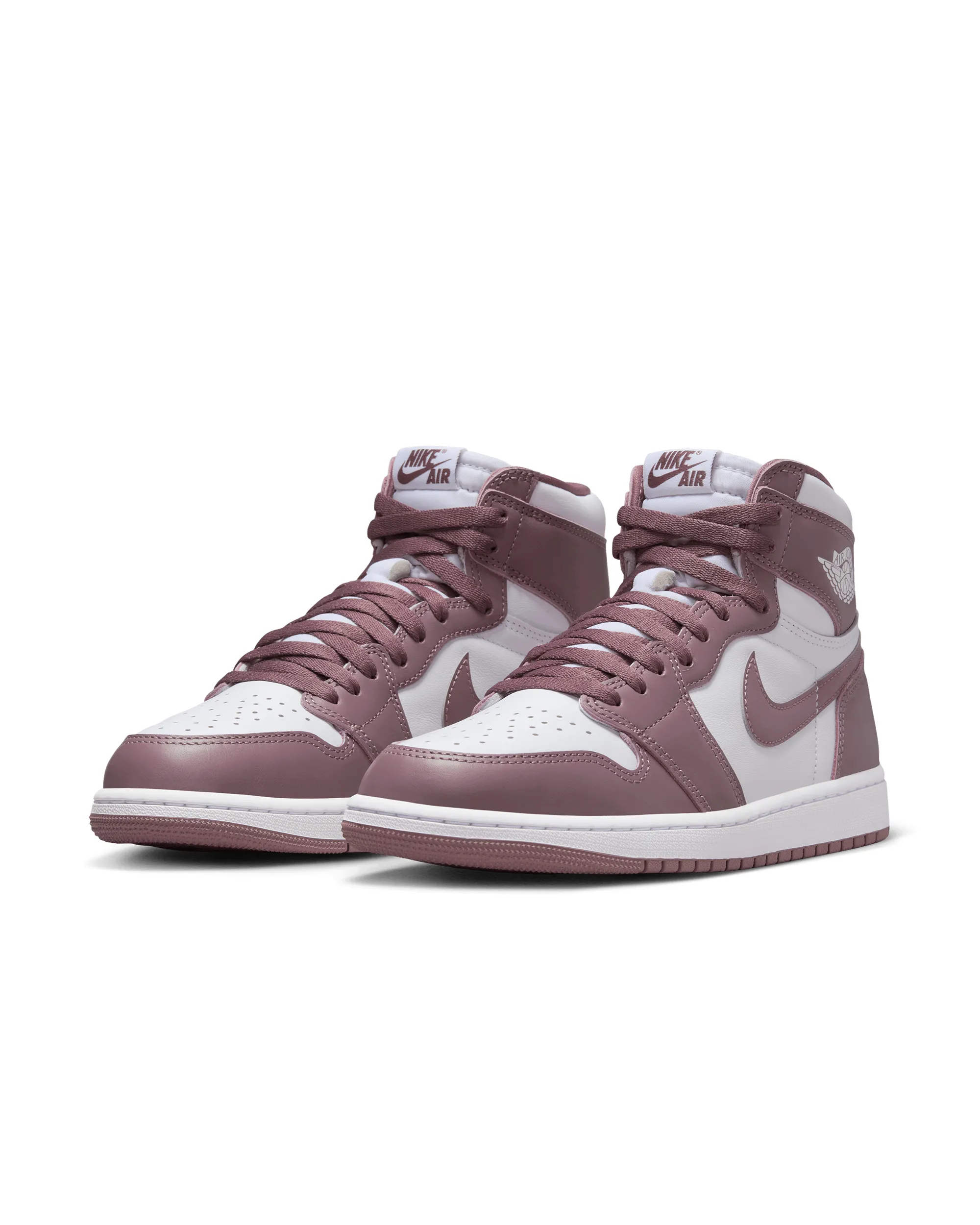 Air Jordan 1 Retro High Og - White / Sky J Mauve-White