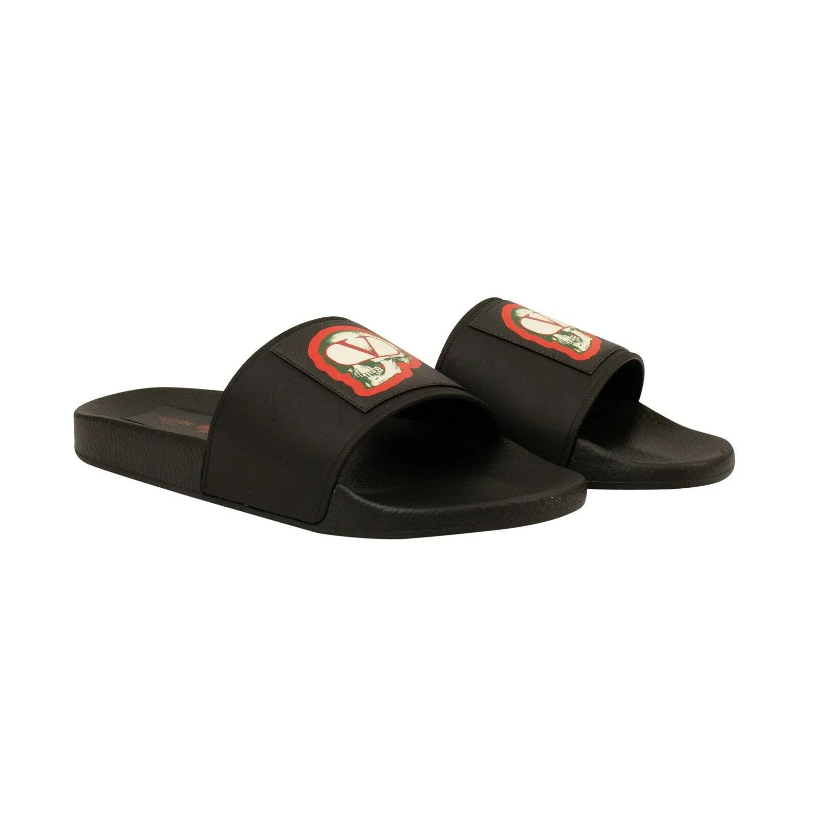 Black Skull Pool Slide