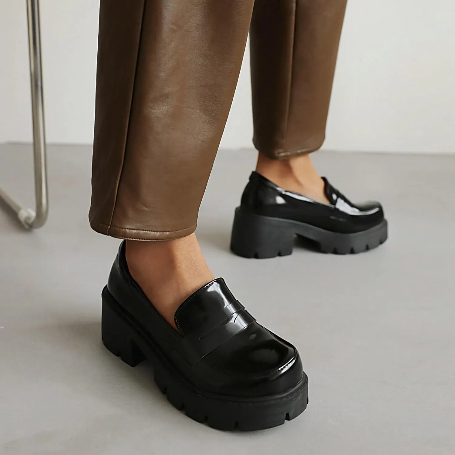 Uniquelly Platform Loafers for Women Chunky Loafers Round Toe Penny Loafers Lug Sole Mid Heel Slip On Comfort Fashion Business Work Shoes