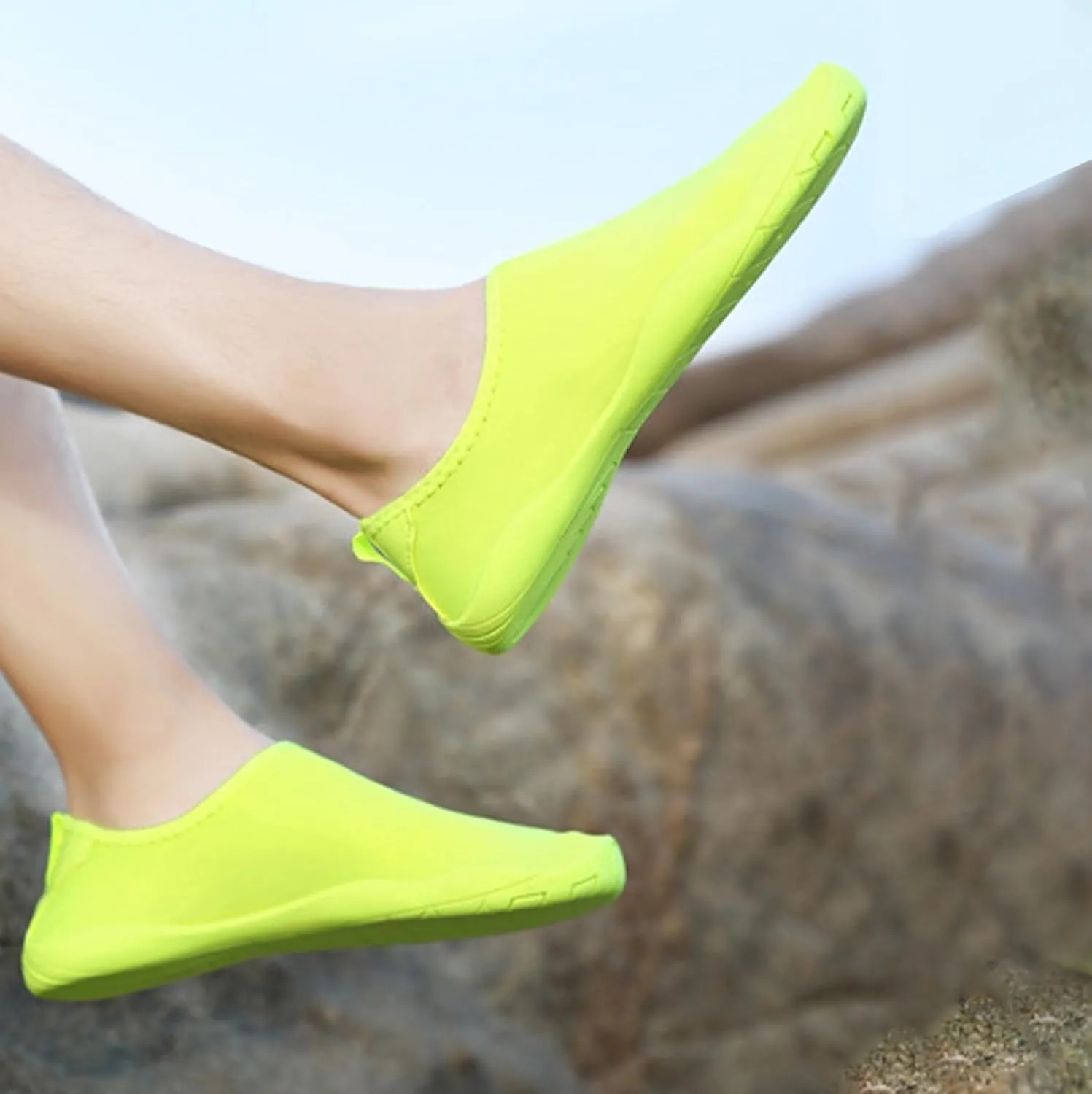 Water Shoes for Adults Quick Dry Barefoot Aqua Socks Swim Beach Surf Yoga Hiking Boating Non Slip Outdoor Sport Spring Shoe for Women 2025